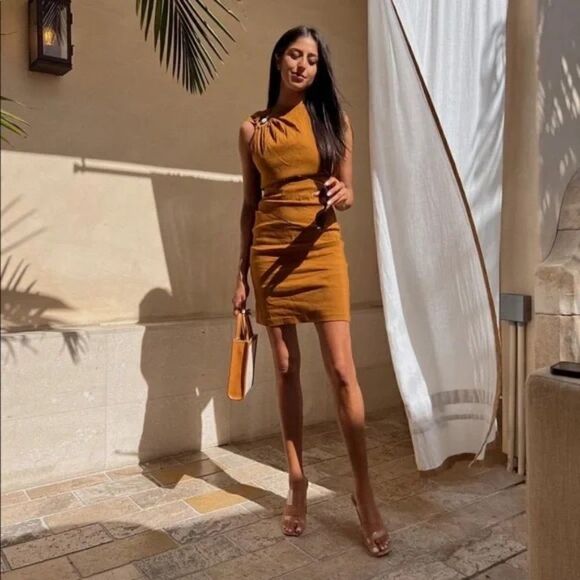ZARA ELASTICIZED LINEN DRESS - Picture 1 of 10